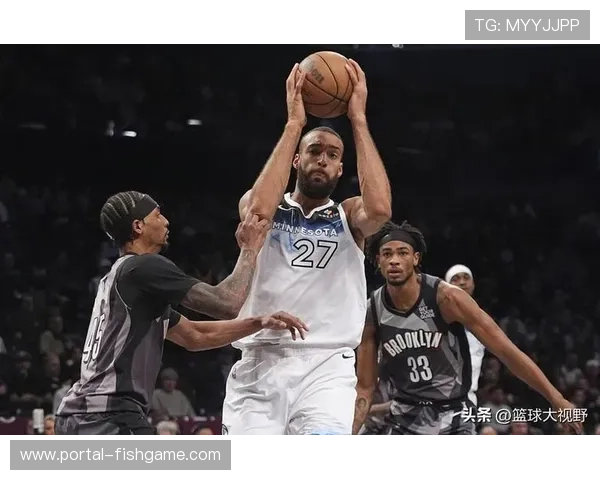 老鹰不敌森林狼，戈贝尔内线优势成比赛转折点